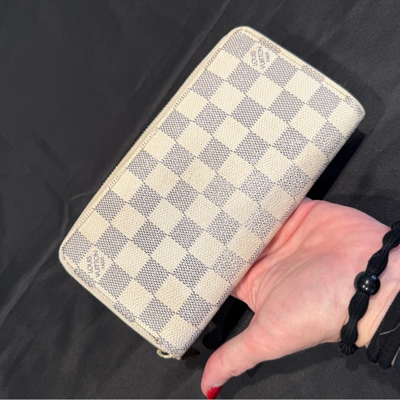 Louis Vuitton Damier Azur Coated Canvas Zippy Long Wallet - Picture 14 of 16